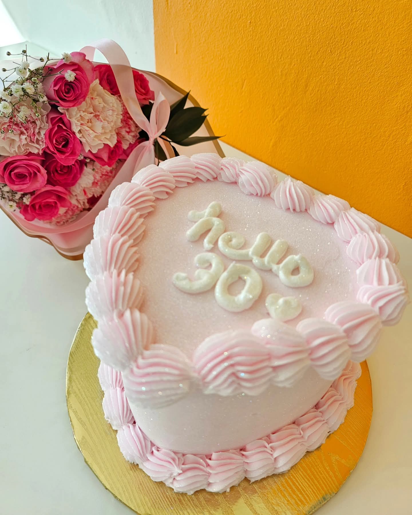 Bliss Heart & Vintage Cakes
